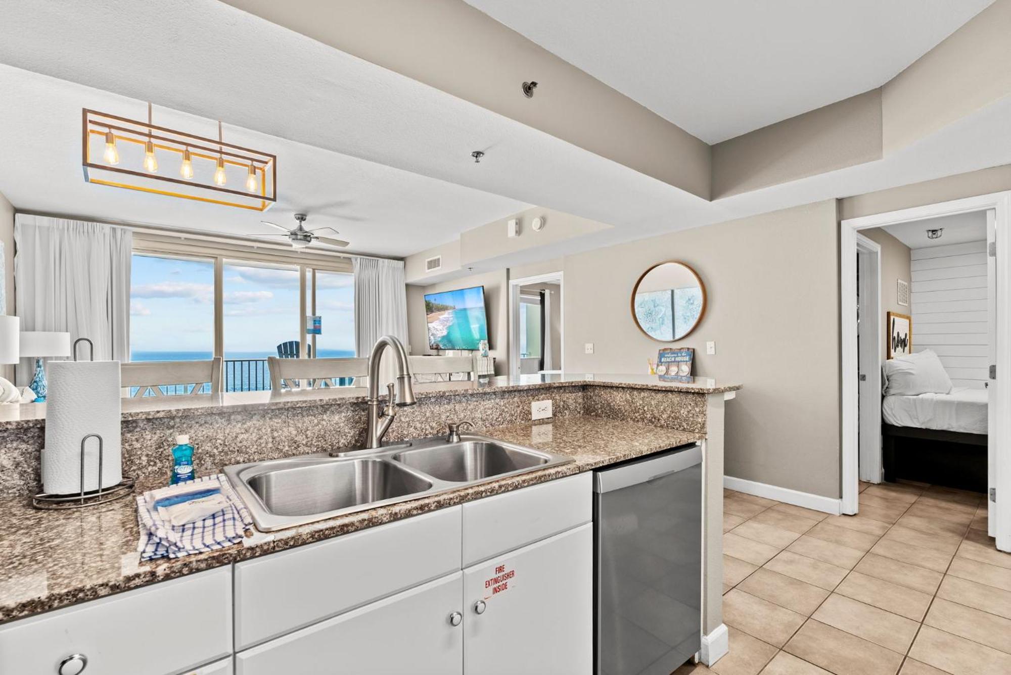 Spacious 2-Bedroom Condo Beachfront Resort! By Dolce Vita Getaways Pcb! Panama City Beach Zewnętrze zdjęcie